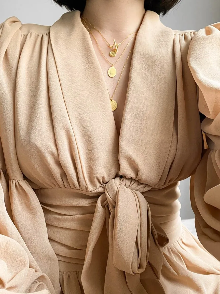 Medalion z różowego złota z lotosem : Długość - 40 cm