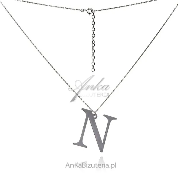 Modna biżuteria srebrna naszyjnik rodowany z literką n