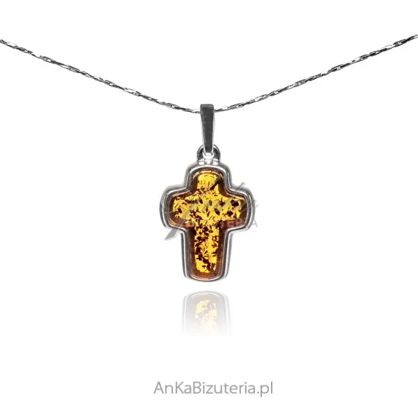 Srebrny krzyżyk z bursztynem