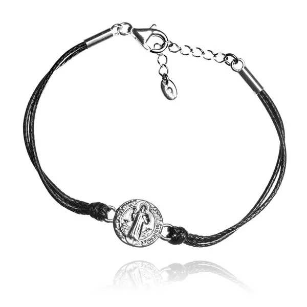 Bransoletka srebrna benedykt na czarnym sznureczku woskowanym