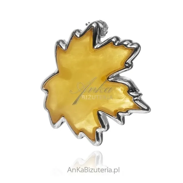 Broszka srebrna z bursztynem liść klonu z żółtym  bursztynem