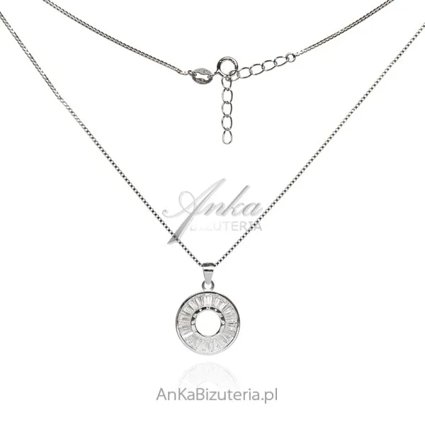 Srebrny naszyjnik kółeczko z cyrkonią o ciekawym szlifie
