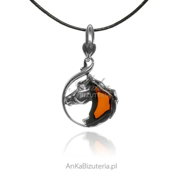 Zawieszka srebrna koń z ciemnym busztynem