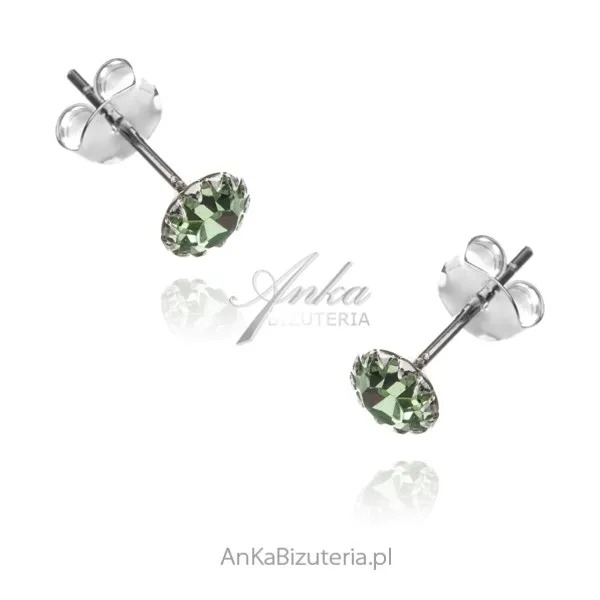 Śliczne kolczyki srebrne z zieloną cyrkonia