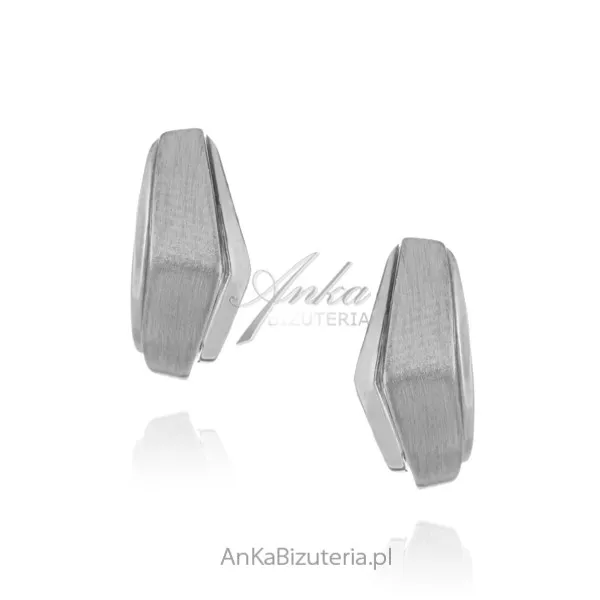 Kolczyki srebrne satynowane mary