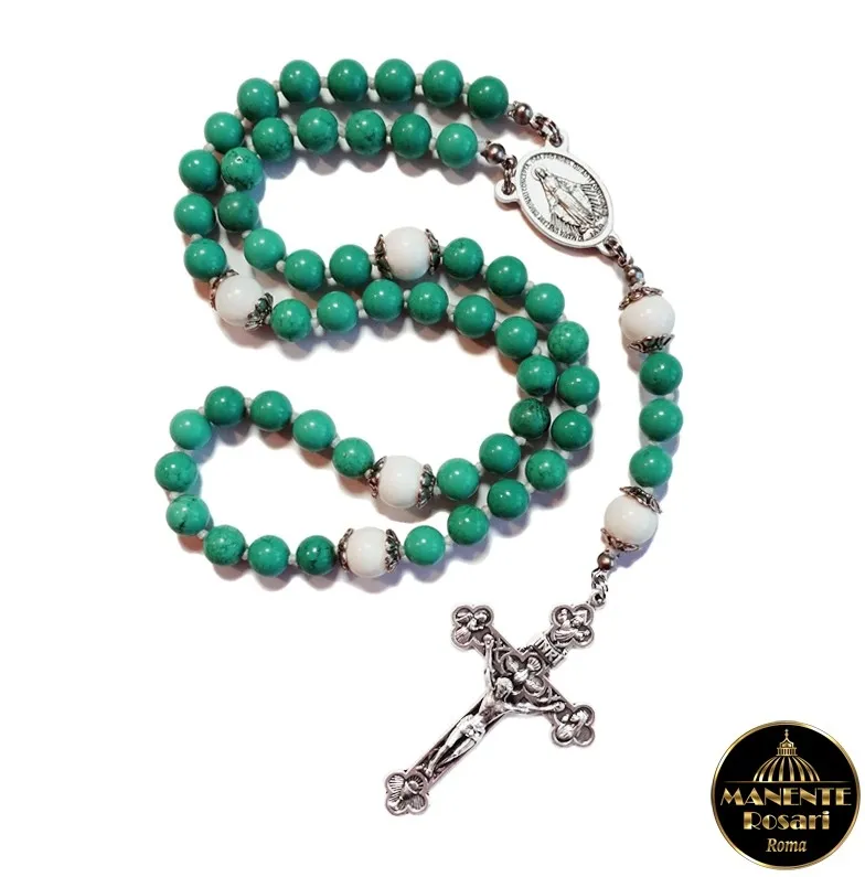 Różaniec z naturalnego turkusu  i białej muszi matka boska cudowna