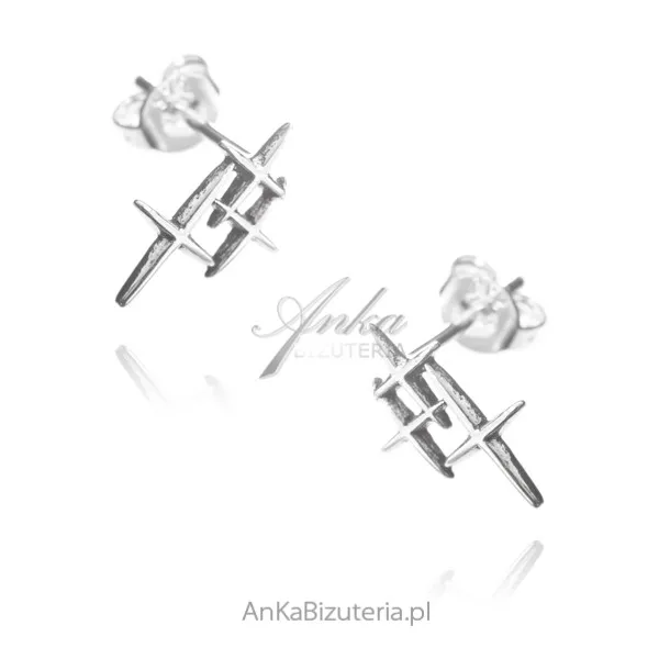 Kolczyki srebrne delikatne krzyżyki