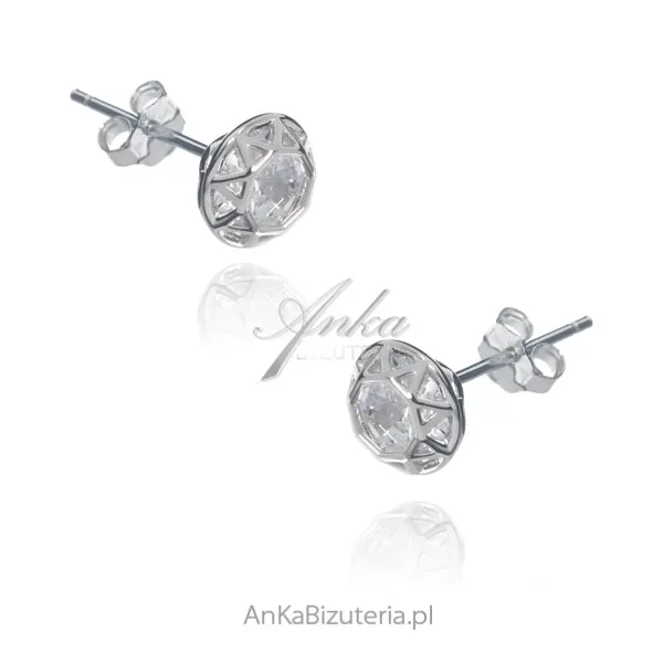 Kolczyki srebrne z białą cyrkonią na sztyfty