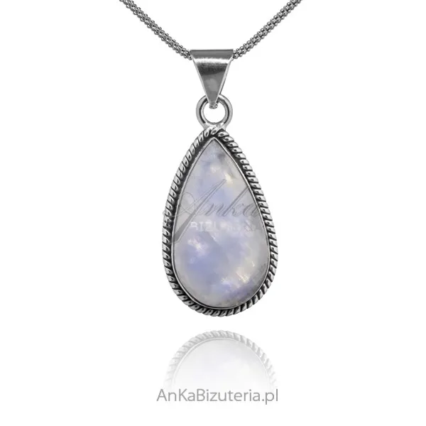 Zawieszka srebrna z kamieniem księżycowym z oksydowanym zdobieniem