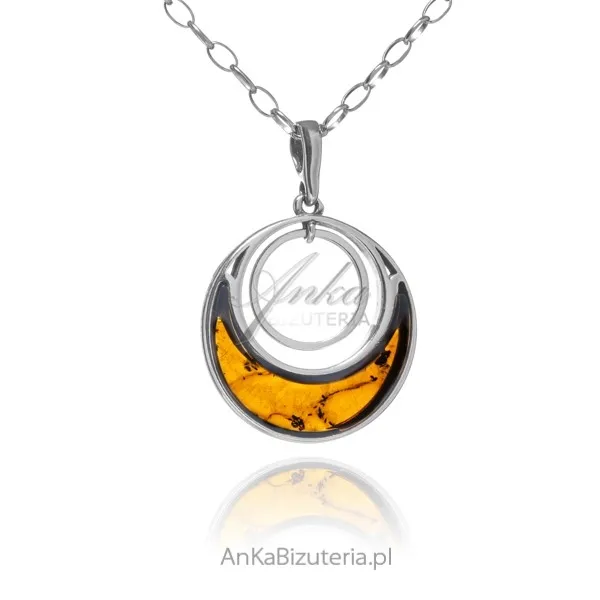 Piękna srebrna zawieszka z wiśniowym bursztynem