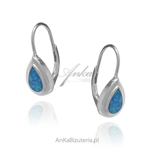 Eleganckie kolczyki srebrne  z niebieskim opalem