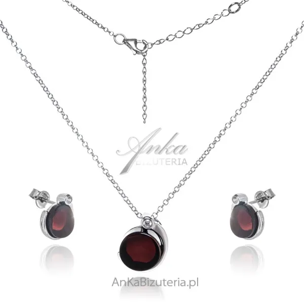 Komplet biżuterii srebrnej z wiśniowym  bursztynem