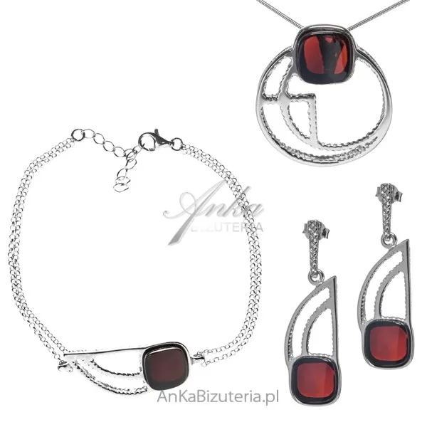Komplet biżuterii srebrnej z wiśniowym bursztynem