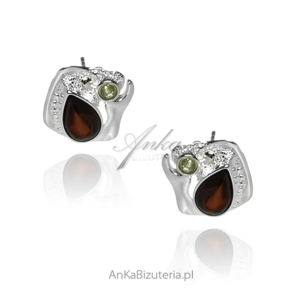 Kolczyki srebrne i  wiśniowym bursztynem i oliwinem