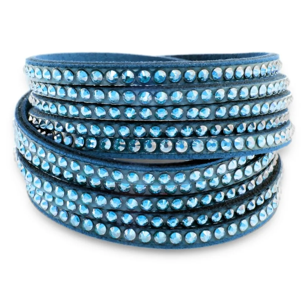 Bransoletka  z jasnoniebieskiej alcantary oraz ekskluzywnych kryształów w kolorze aquamarine