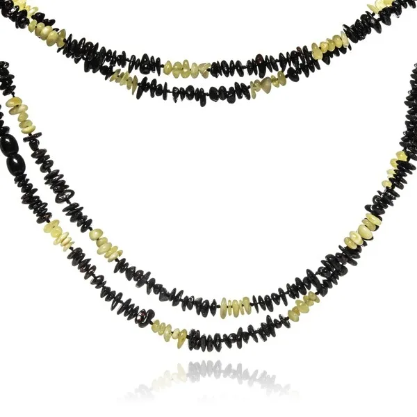 Korale z bursztynów żółtych i ciemno wiśniowych  długość 120 cm