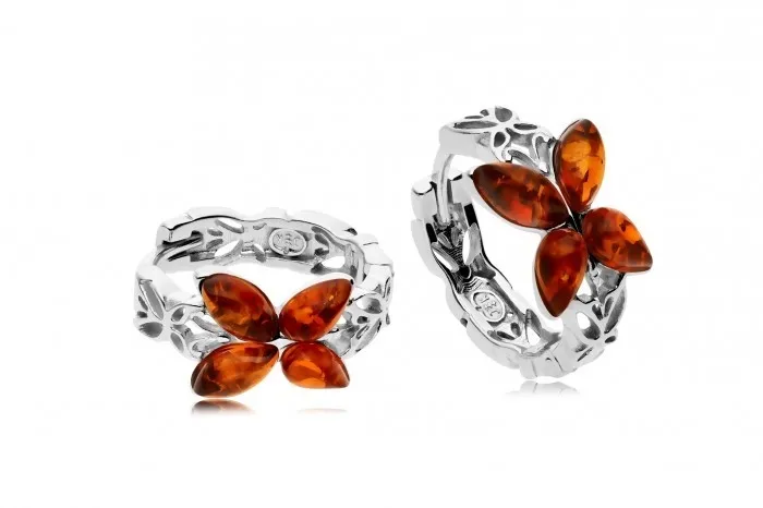 Kolczyki srebrne kółka z bursztynem kwiatki