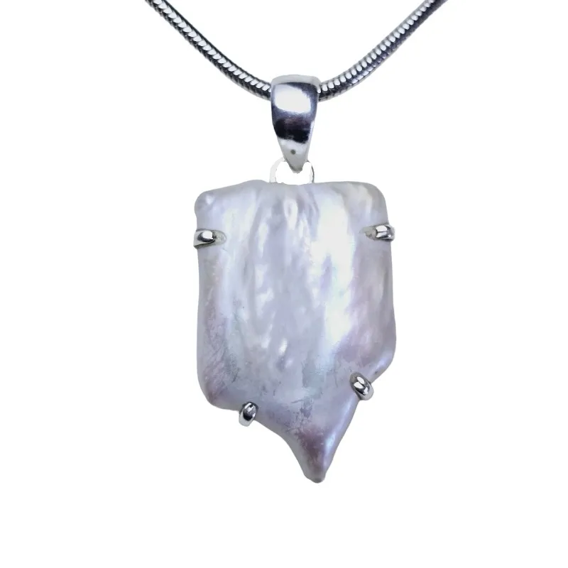 Zawieszka srebrna z naturalną perłą