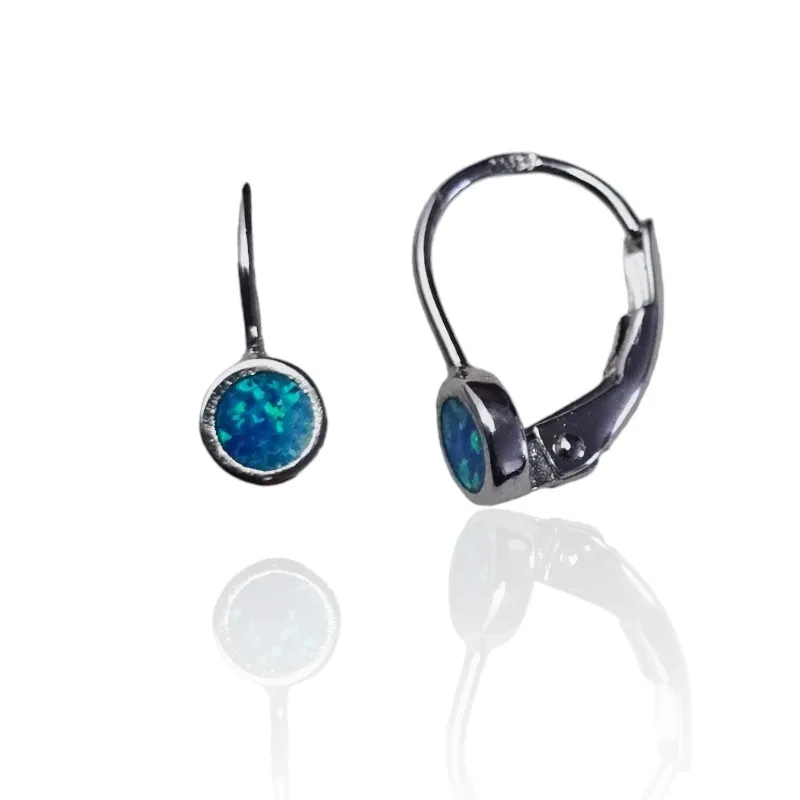 Kolczyki srebrne z niebieskim  opalem subtelne kółeczka na angielskim zapięciu