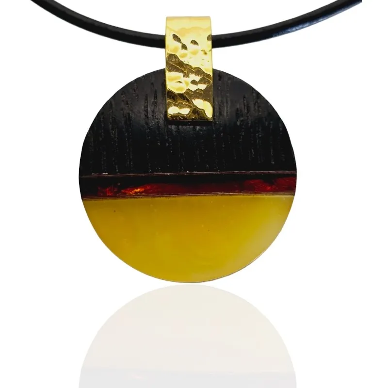 Śliczna zawieszka srebrna pozłacana z  żółtym bursztynem i czarnym dębem