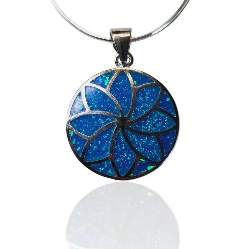 Srebrna zawieszka z niebieskim opalem kwiat lotosu