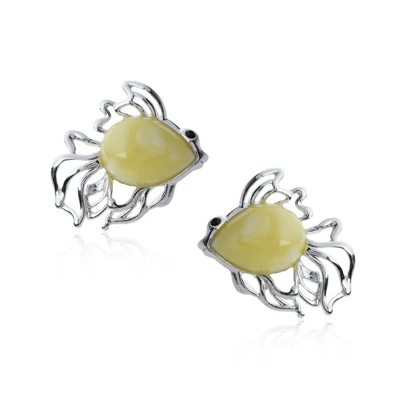 Kolczyki srebrne  z żółtym bursztynem rybki