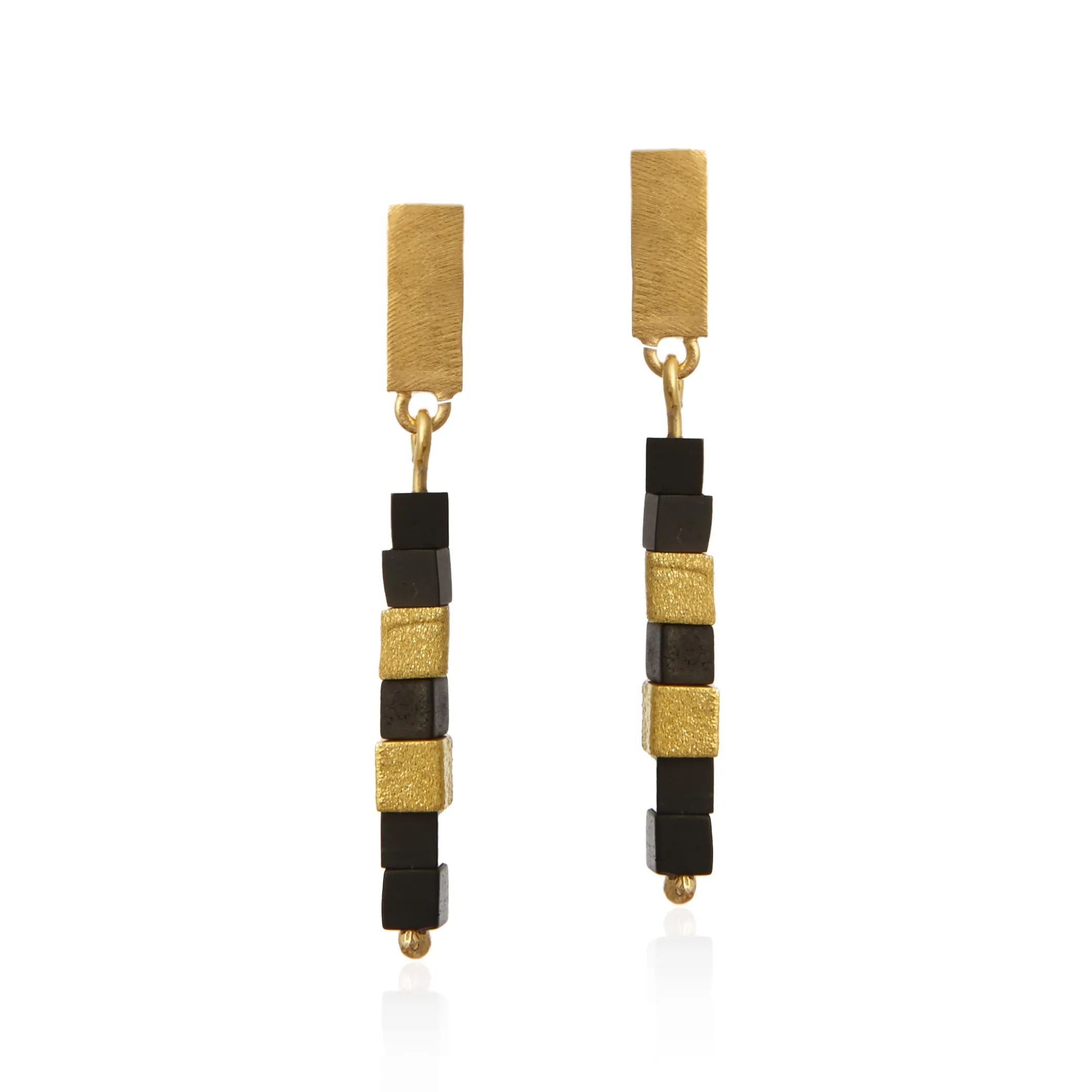 Kolczyki srebrne pozłacane  kosteczki z hematytem