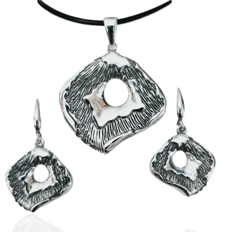 Komplet biżuterii srebrnej oksydowany padwa