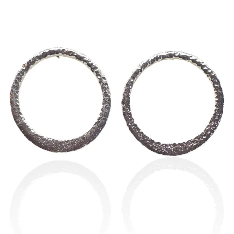 Kolczyki srebrne duże  koła karbowane na sztyft