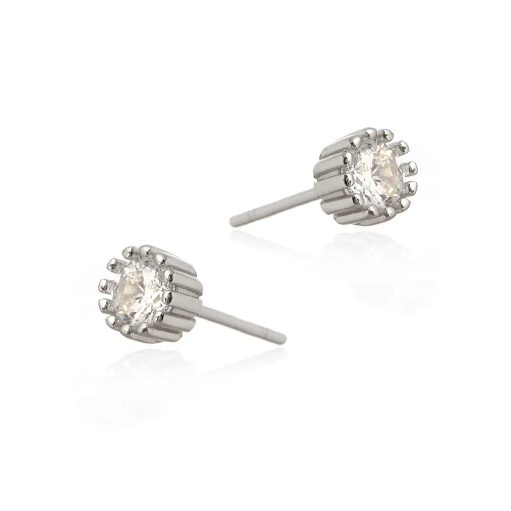 Kolczyki srebrne  z cyrkonią w koszyczku