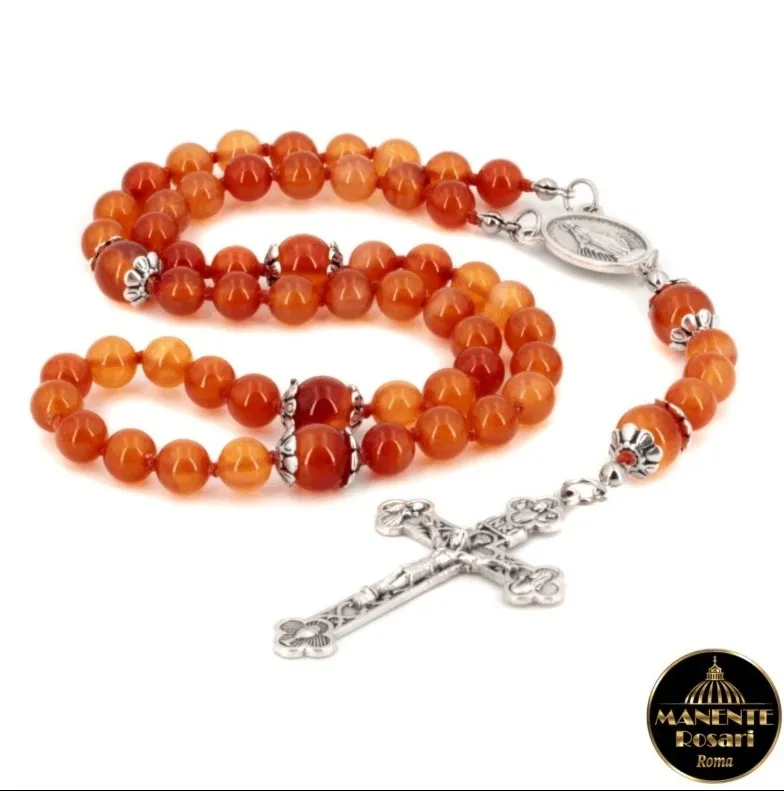 Różaniec z naturalnego karneolu z cudownym medalikiem  - wykonany w rzymie