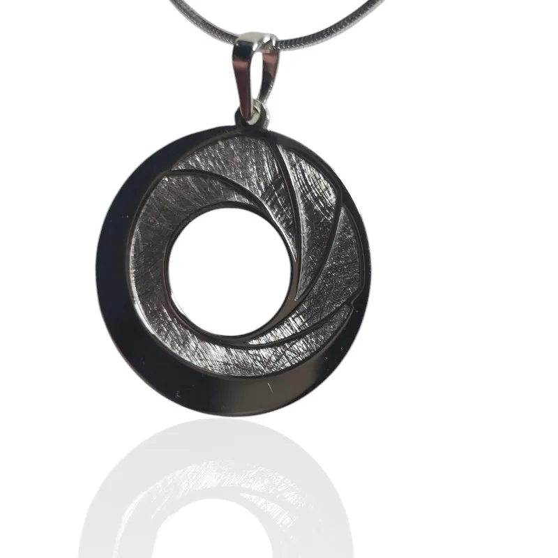 Zawieszka srebrna rodowana kółeczko