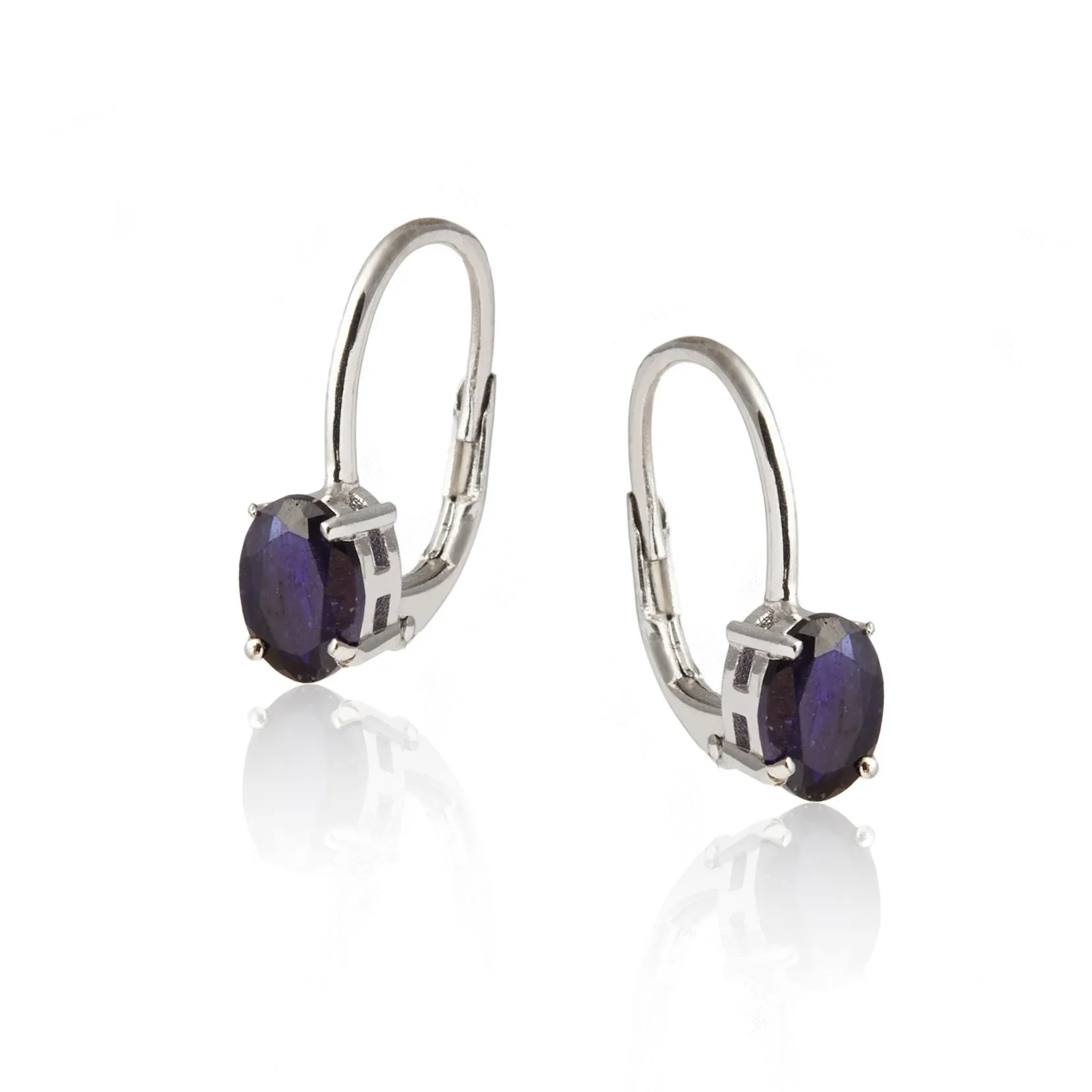 Kolczyki srebrne z naturalnym szafirem na angielskim zapięciu