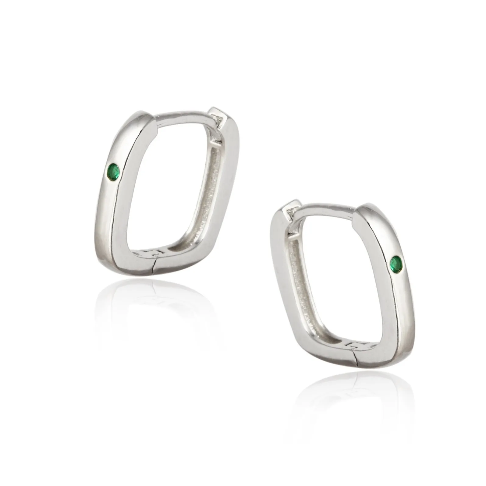 Kolczyki srebrne kwadraciki z maleńką różową  cyrkonią