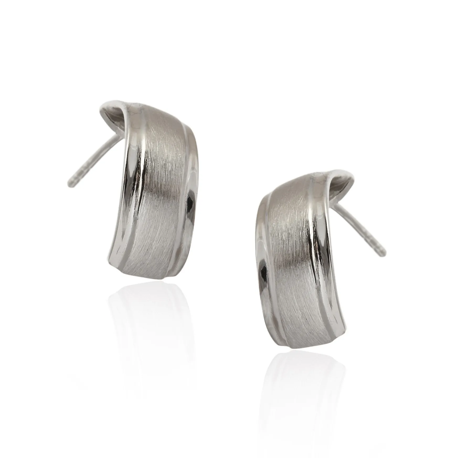 Kolczyki srebrne satynowane i rodowane -szronowa fala