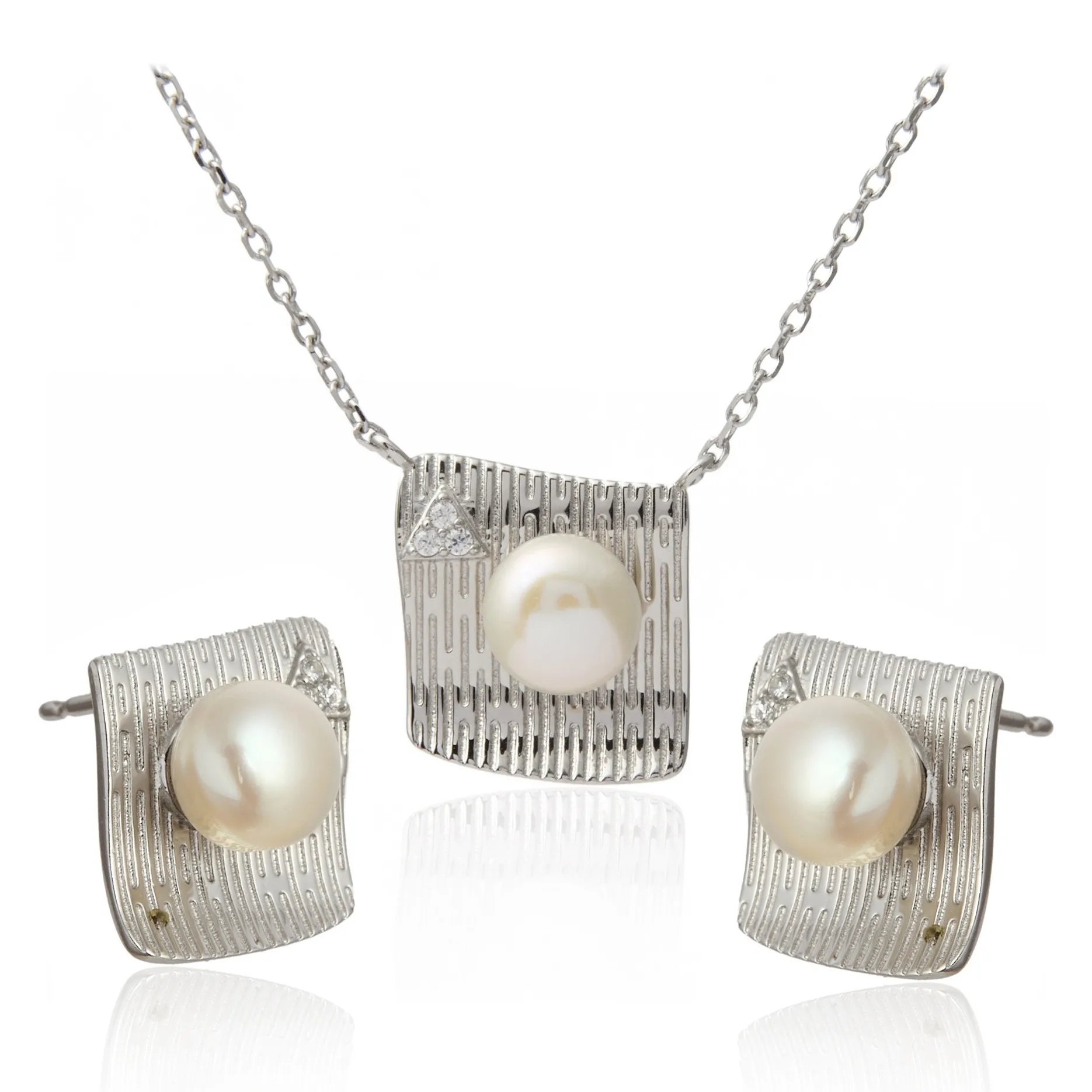 Komplet biżuteria srebrna z perełką