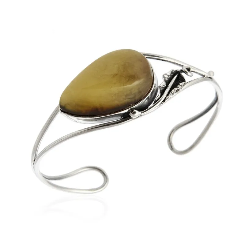 Bransoletka srebrna z zielonym bursztynem  z listkiem