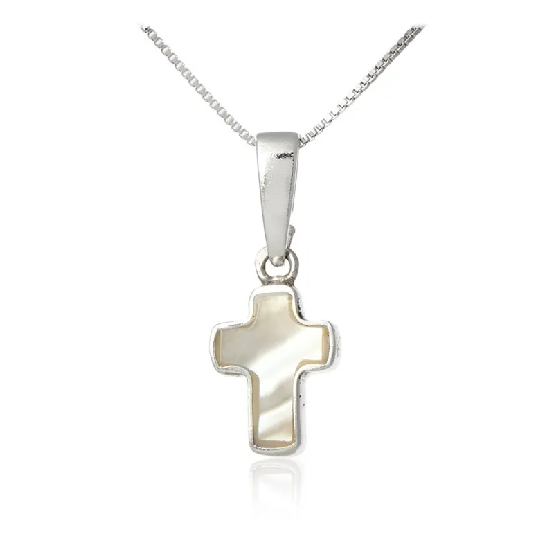 Zawieszka srebrna  krzyżyk z białą masą perłową