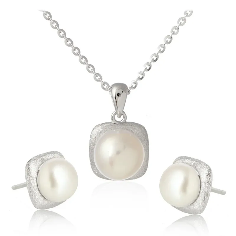 Biżuteria srebrna z perłami - srebro rodowane i satynowane