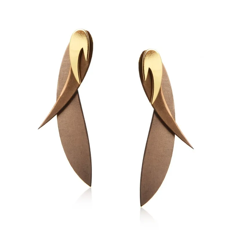 Kolczyki srebrne z brązowym tytanem pozłacane - na 3 sposoby