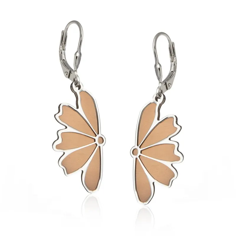 Kolczyki srebrne rodowane kwiatki z brązowym  tytanem