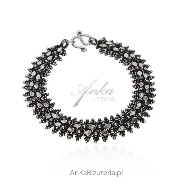 Bransoletka srebrna oksydowana   - interesujący splot