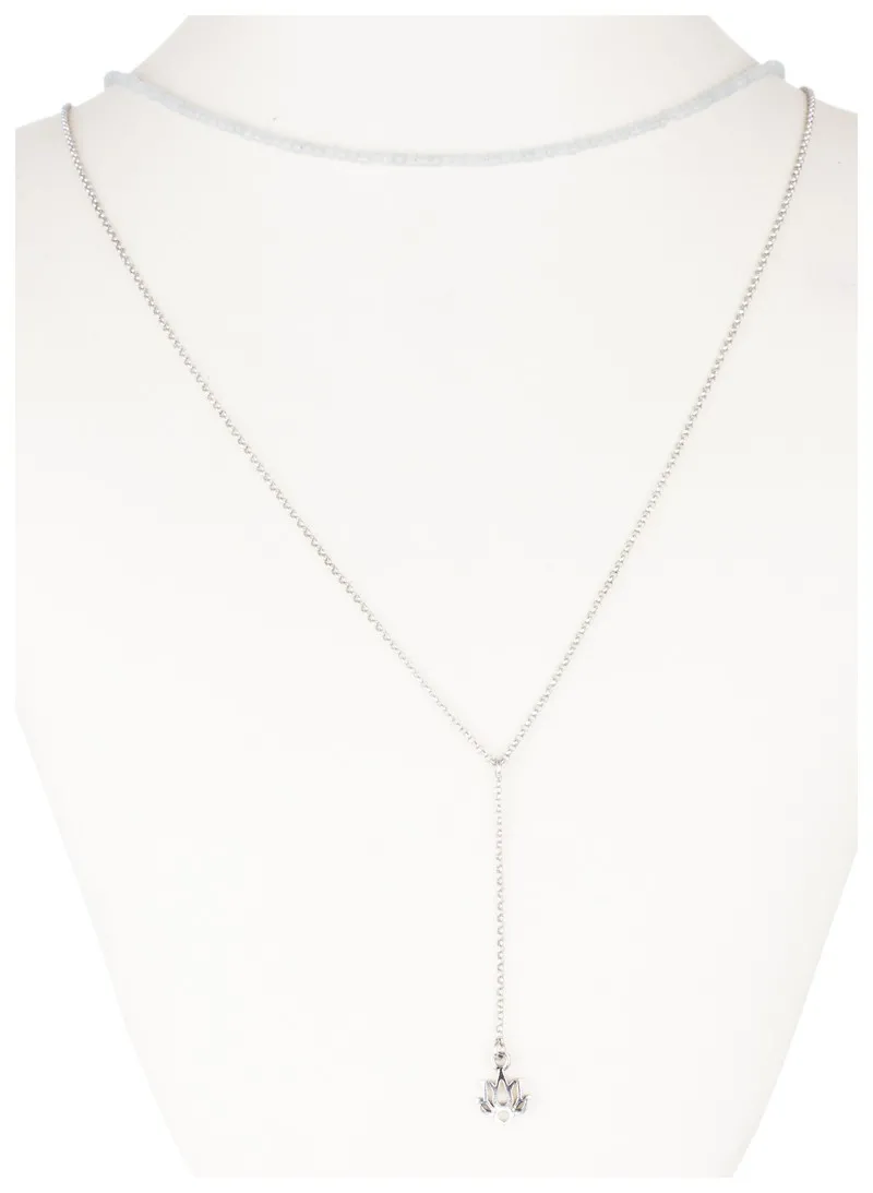 Modny naszyjnik srebrny z jadeitami i i kwiatem lotosu