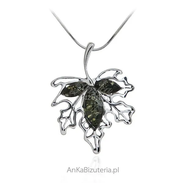 Liść klonu - zawieszka srebrna z bursztynem