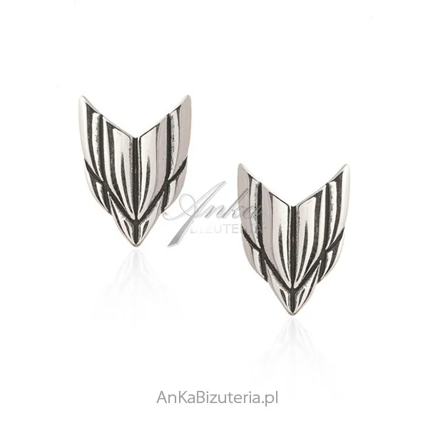 Srebrne kolczyki na sztyfty indiana