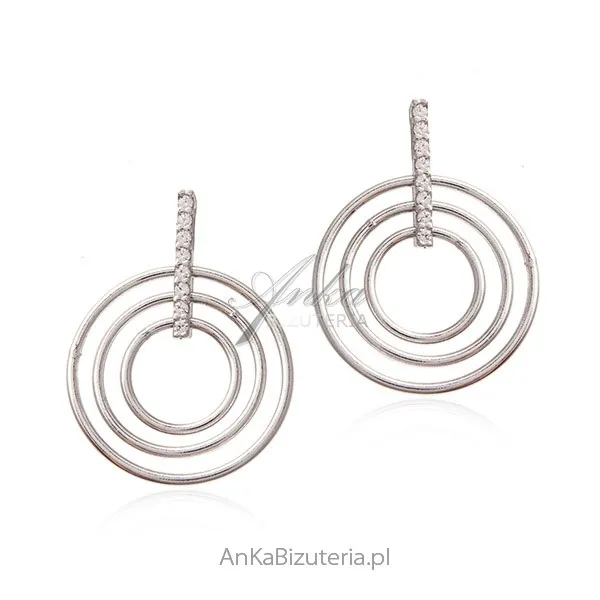 Srebrne kolczyki kółka z cyrkoniami