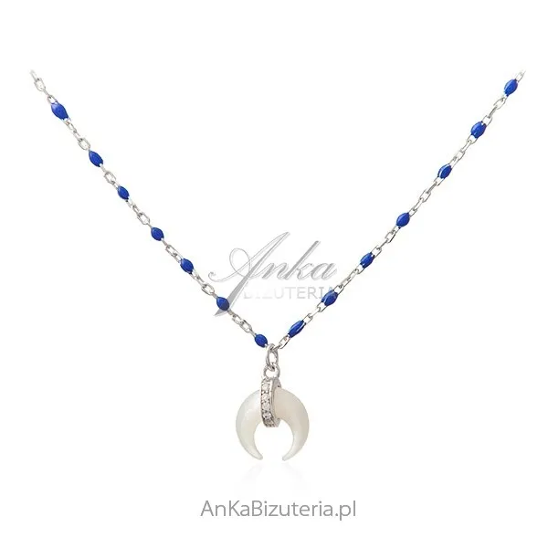 Srebrny naszyjnik  z granatową emalią i podkową z masy perłowej