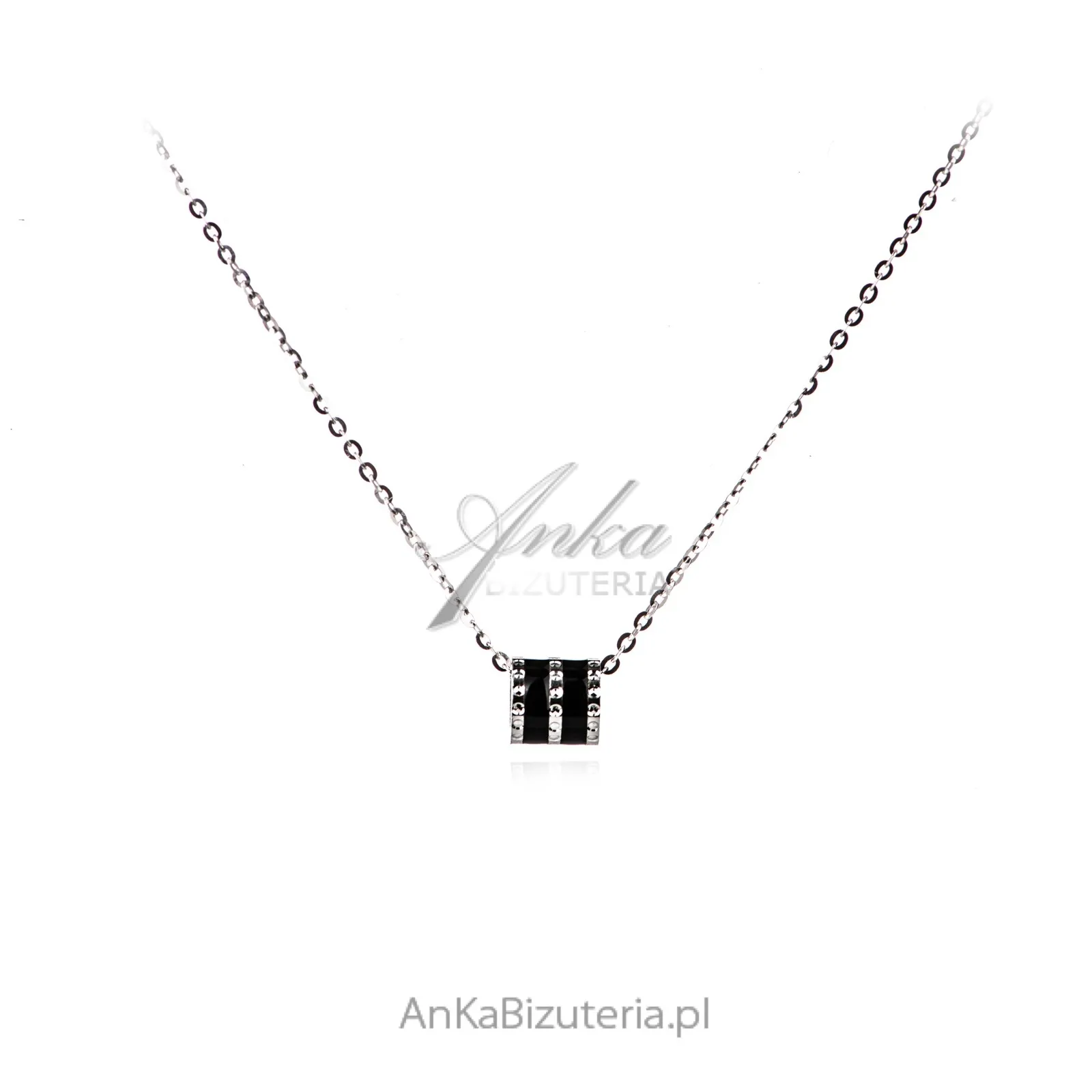 Srebrny naszyjnik  diamentowany z czarną emalią beczułka