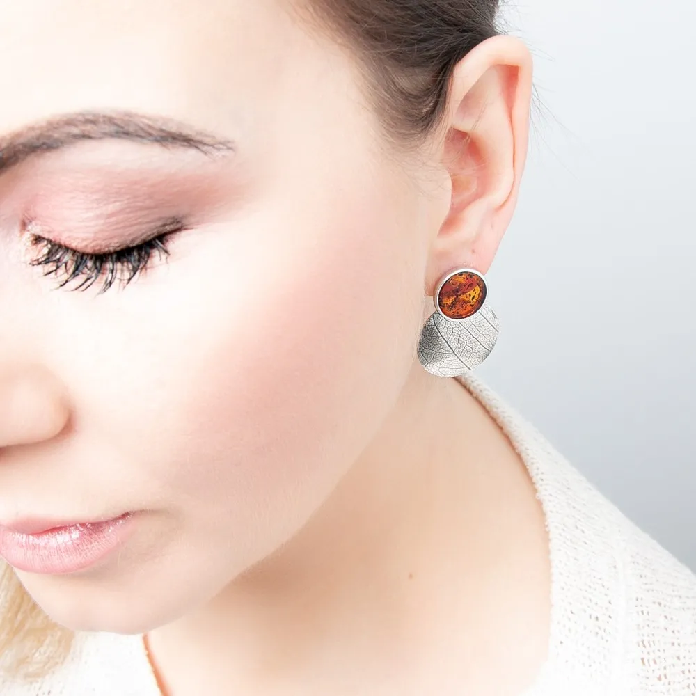 Kolczyki srebrne oksydowane z bursztynem