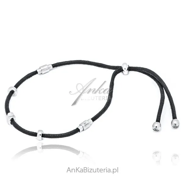 Bransoletka srebrna na czarnym sznurku z gwiazdką